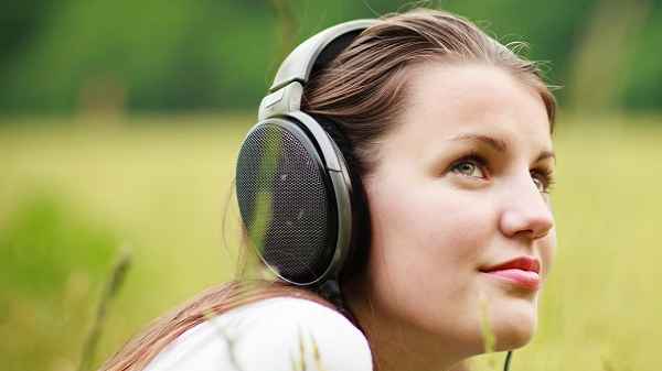 Factors to Consider When Choosing Headphones